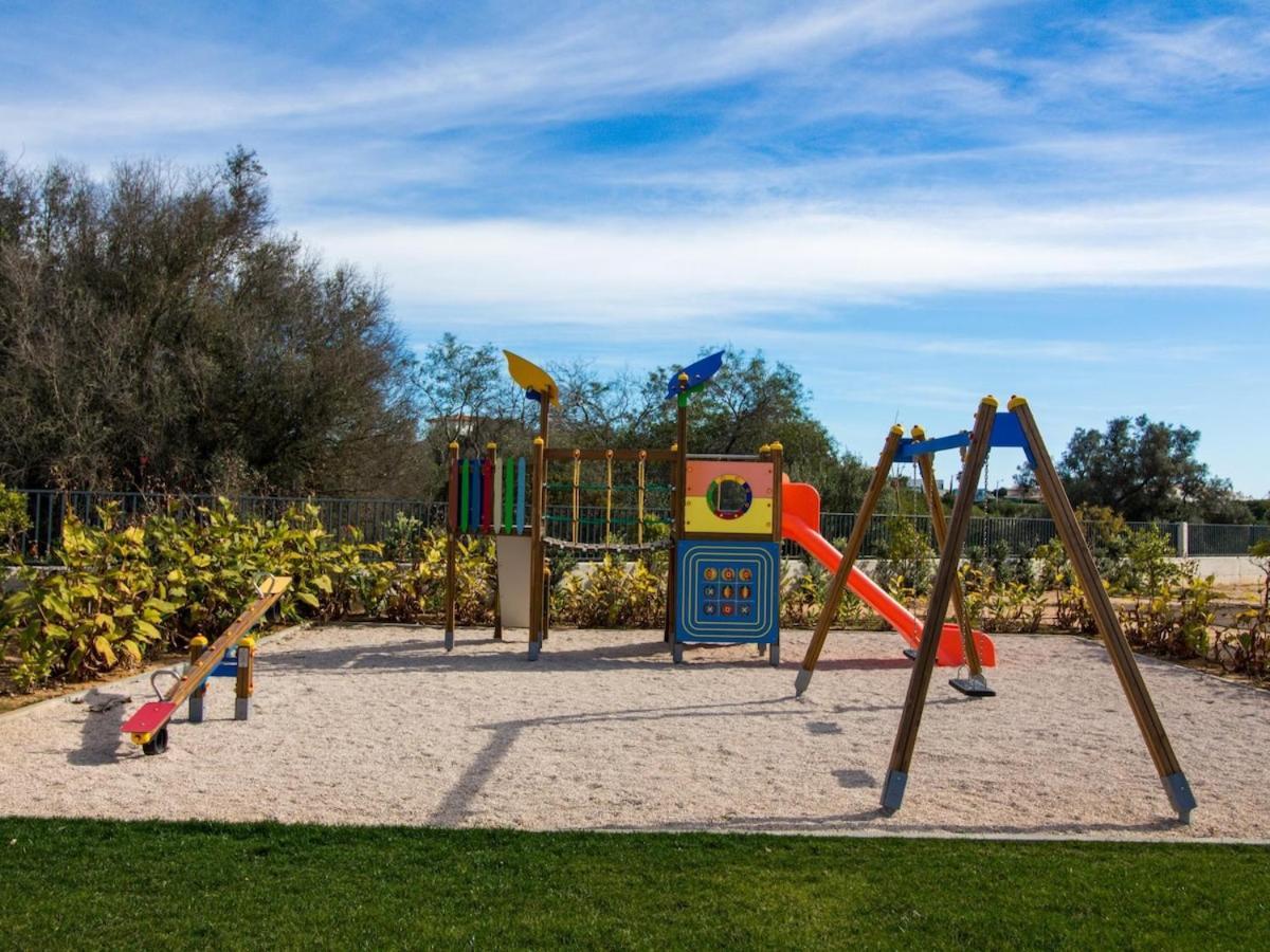 Green C Apartment - Luxurious & Playground & Garage Albufeira Eksteriør bilde